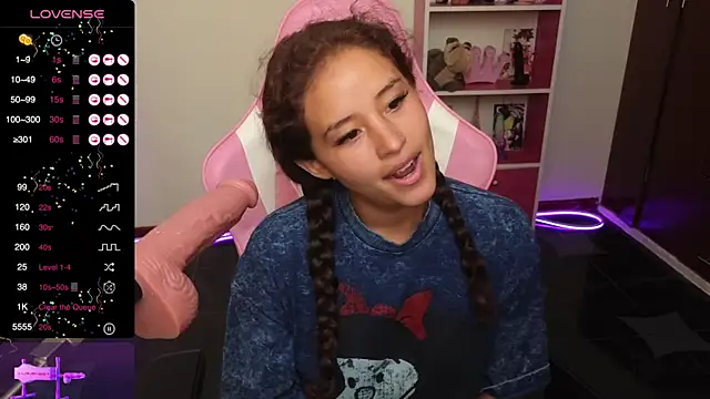 redbarbiedollx online show from March 21, 4:29 pm