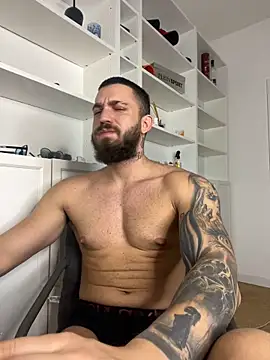 LoveIsBlind  online show from October 3, 4:09 am