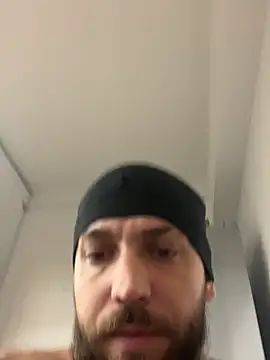 LoveIsBlind  online show from January 11, 7:08 pm