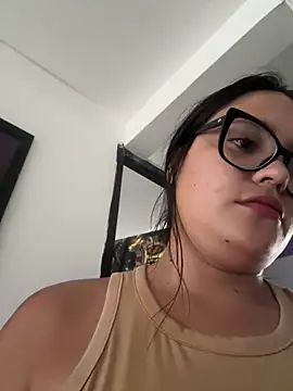 Snapshot of Karla-sexy01 chatting on February 25, 9:46 pm Karla-sexy01 online show from February 25, 9:46 pm