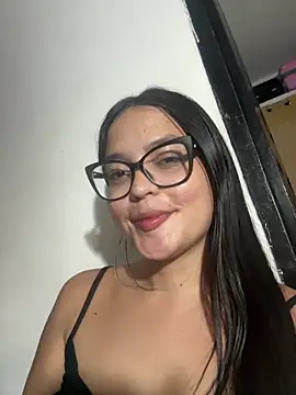 Snapshot of Karla-sexy01 chatting on March 7, 9:51 am Karla-sexy01 online show from March 7, 9:51 am
