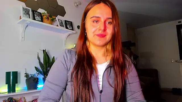 evy orange1 online show from March 26, 1:01 am