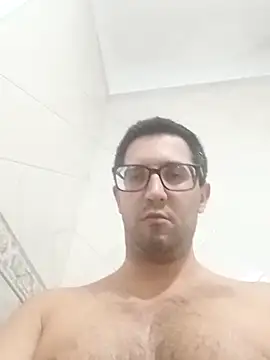 Snapshot of maxiporonga1 chatting on April 1, 3:51 am maxiporonga1 online show from April 1, 3:51 am