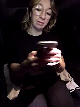 Snapshot of Giuliana_baby chatting on November 27, 6:15 am Giuliana baby online show from November 27, 6:15 am