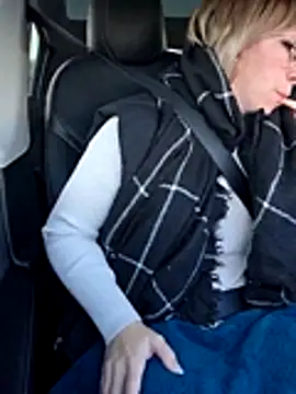 Snapshot of Giuliana_baby chatting on December 2, 2:56 pm Giuliana baby online show from December 2, 2:56 pm