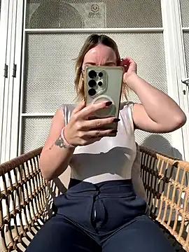 Giuliana baby online show from February 19, 9:38 am