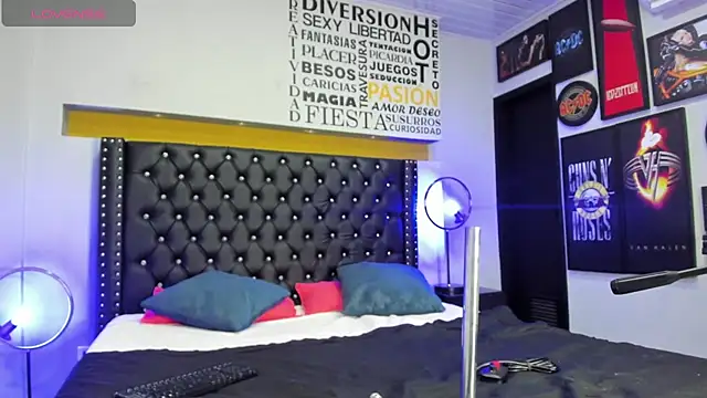 MADISSONLOVE  online show from January 14, 12:14 pm