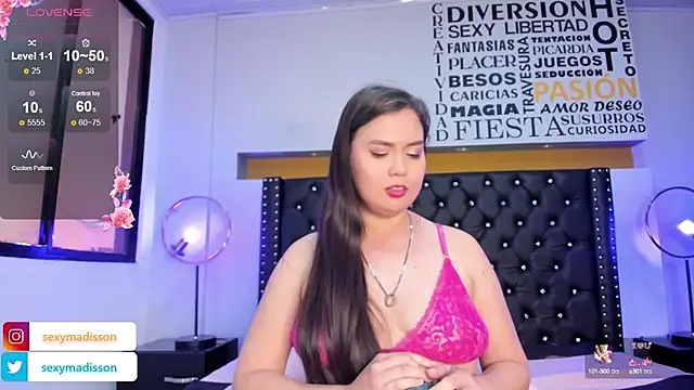 MADISSONLOVE  online show from January 18, 3:16 pm