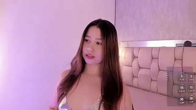 Roxie-Summers11 online show from May 17, 1:07 pm