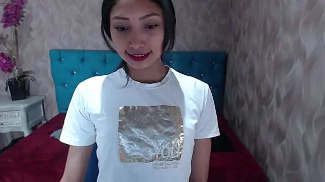 MadelineDoll online show from January 12, 1:27 pm