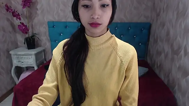 MadelineDoll online show from January 19, 1:44 pm