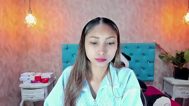 Snapshot of MadelineDoll chatting on September 29, 1:49 pm MadelineDoll online show from September 29, 1:49 pm