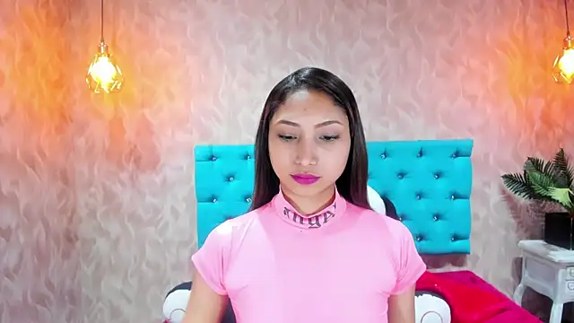 MadelineDoll online show from March 21, 2:20 pm