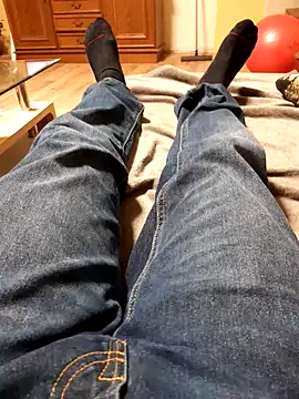 Snapshot of Big_Dick_22_in_Room chatting on January 25, 10:29 am Big Dick 22 in Room online show from January 25, 10:29 am