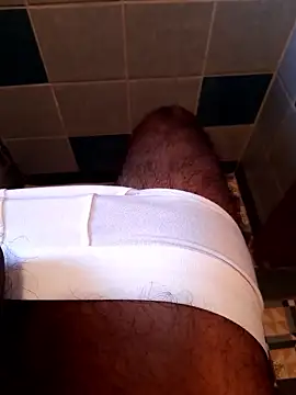 Snapshot of Big_Dick_22_in_Room chatting on January 17, 1:38 pm Big Dick 22 in Room online show from January 17, 1:38 pm