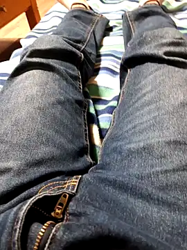 Snapshot of Big_Dick_22_in_Room chatting on February 8, 8:51 am Big Dick 22 in Room online show from February 8, 8:51 am