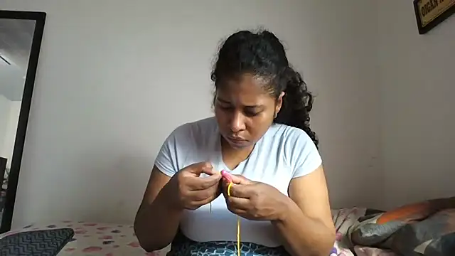 Ivon-09 online show from March 4, 1:06 pm