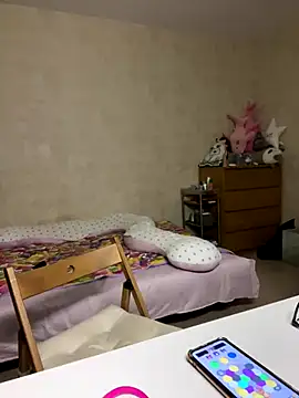 Snapshot of hungry1bunny chatting on December 7, 1:25 am hungry1bunny online show from December 7, 1:25 am