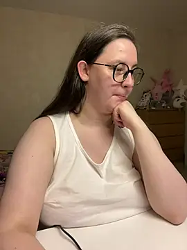 Snapshot of hungry1bunny chatting on February 4, 11:38 pm hungry1bunny online show from February 4, 11:38 pm