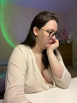 Snapshot of hungry1bunny chatting on March 4, 4:30 pm hungry1bunny online show from March 4, 4:30 pm