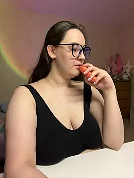 Snapshot of hungry1bunny chatting on March 22, 10:15 pm hungry1bunny online show from March 22, 10:15 pm