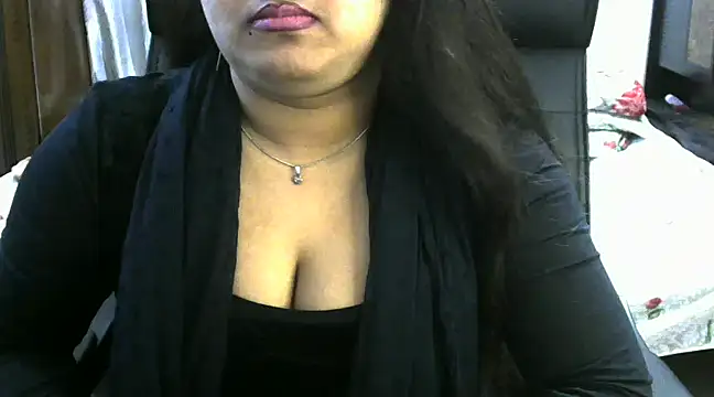 Snapshot of SweetGirlRani143 chatting on December 1, 5:24 pm SweetGirlRani143 online show from December 1, 5:24 pm