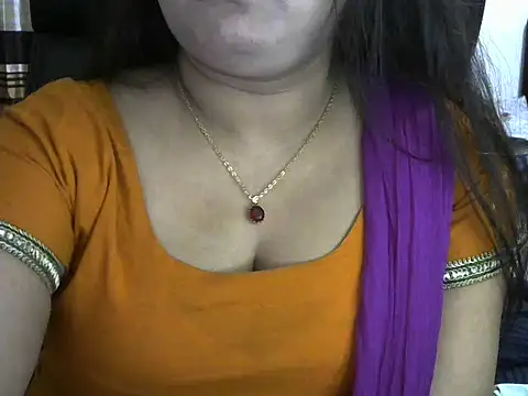 Snapshot of SweetGirlRani143 chatting on December 23, 3:55 pm SweetGirlRani143 online show from December 23, 3:55 pm