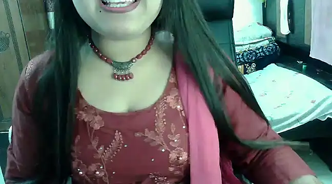 Snapshot of SweetGirlRani143 chatting on January 24, 4:49 pm SweetGirlRani143 online show from January 24, 4:49 pm