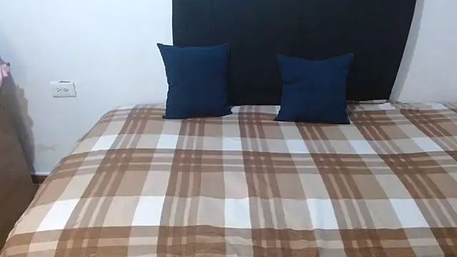 charlotte slut online show from March 1, 8:33 pm