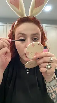 Snapshot of AnnaRichmond chatting on April 4, 3:05 am AnnaRichmond online show from April 4, 3:05 am