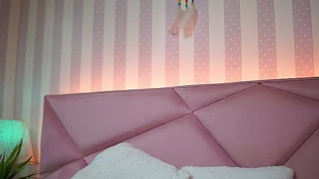 SabrinaHope online show from February 16, 12:08 am