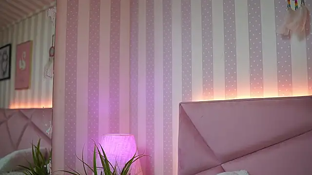 SabrinaHope online show from March 23, 12:36 am