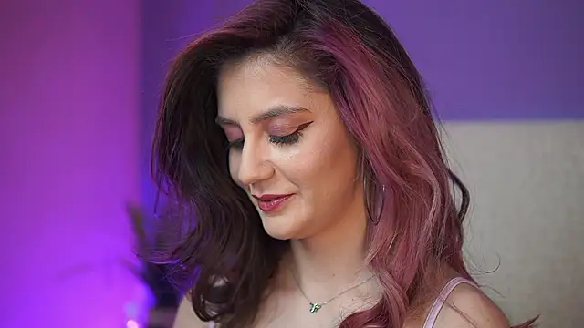 SabrinaHope online show from March 29, 8:20 pm