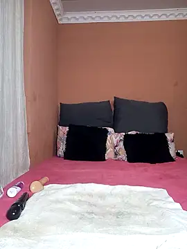 Yummy-Cat online show from September 19, 3:19 am