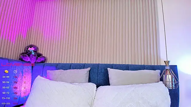 Snapshot of kathecute__ chatting on January 15, 1:45 am kathecute   online show from January 15, 1:45 am