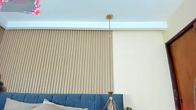 kathecute   online show from May 7, 1:44 am