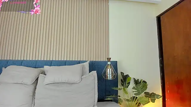 kathecute   online show from May 8, 1:55 am