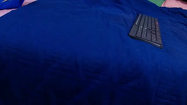 Snapshot of nicol_f chatting on October 7, 7:33 pm nicol f online show from October 7, 7:33 pm