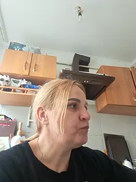 Snapshot of Malichkaanna30 chatting on March 17, 1:03 pm Malichkaanna30 online show from March 17, 1:03 pm