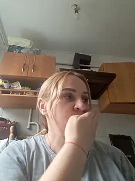 Snapshot of Malichkaanna30 chatting on March 20, 3:17 pm Malichkaanna30 online show from March 20, 3:17 pm