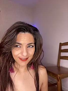 Snapshot of Chanel_shaw chatting on November 5, 12:54 am Chanel shaw online show from November 5, 12:54 am