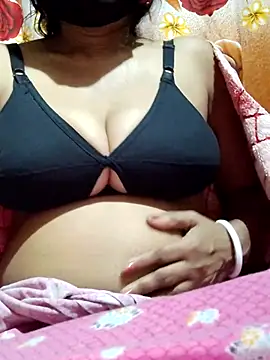 Snapshot of Sexy-sheela chatting on January 1, 10:32 am Sexy-sheela online show from January 1, 10:32 am