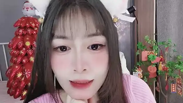 Nancy-Cindy online show from February 4, 4:50 pm