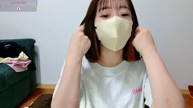 Snapshot of Rio_chan_ chatting on April 19, 12:37 pm Rio chan online show from April 19, 12:37 pm
