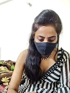 Snapshot of Raat_ki_rani_ chatting on January 10, 12:06 am Raat ki rani online show from January 10, 12:06 am