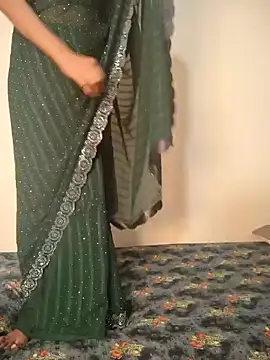 Snapshot of Raat_ki_rani_ chatting on February 1, 4:54 pm Raat ki rani online show from February 1, 4:54 pm