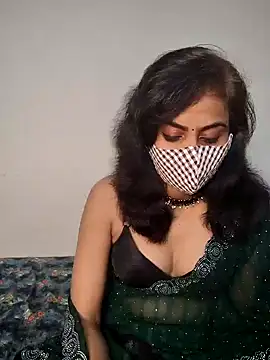 Snapshot of Raat_ki_rani_ chatting on February 2, 9:02 pm Raat ki rani online show from February 2, 9:02 pm