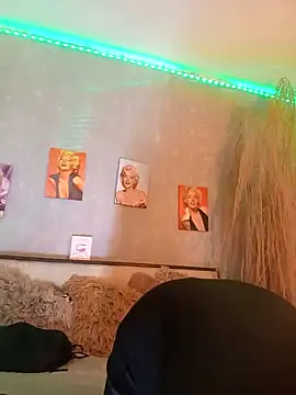 nahiarapalmer19 online show from January 10, 11:29 pm