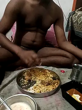 CuteyCouple online show from May 14, 4:47 pm