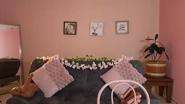 mei sweetcat online show from October 5, 12:25 pm